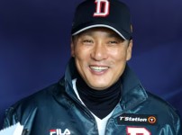 2025년 4월 13일 두산 베어스와 LG 트윈스의 KBO 맞대결 분석 및 흐름 예측